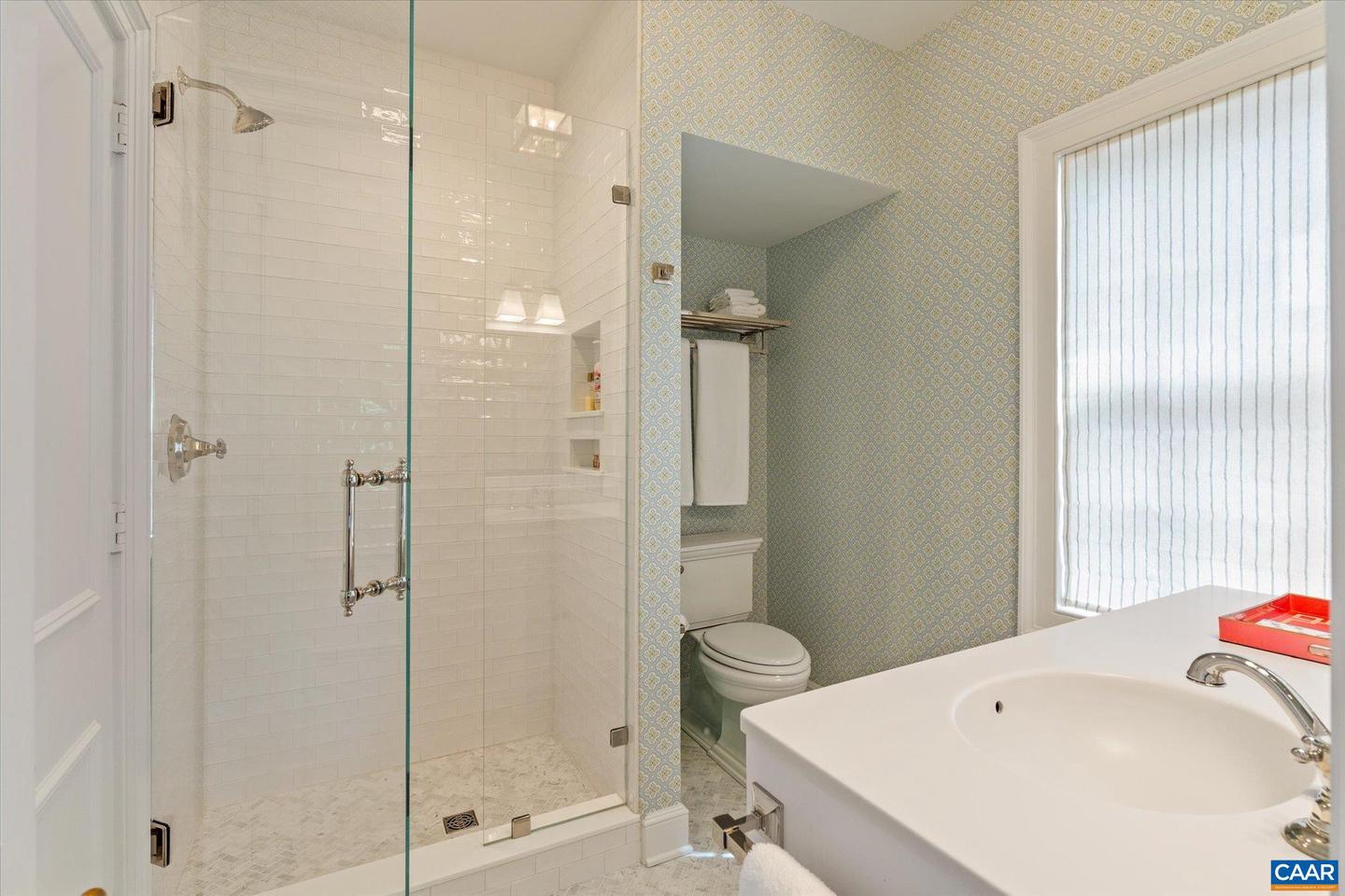 325 FARMINGTON DR, CHARLOTTESVILLE, Virginia 22901, 6 Bedrooms Bedrooms, ,5 BathroomsBathrooms,Residential,For sale,325 FARMINGTON DR,663967 MLS # 663967