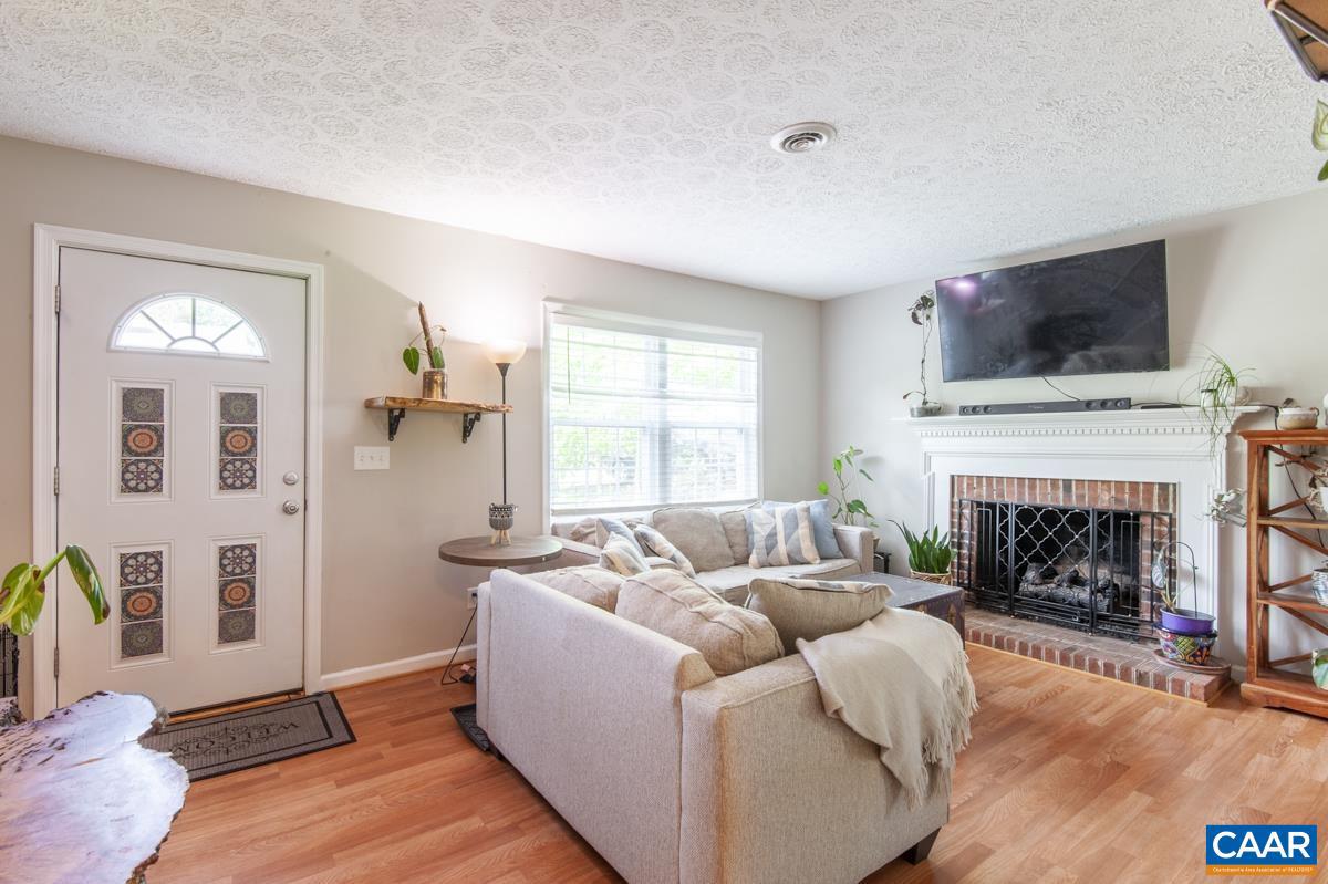 609 BAILEY RD, CHARLOTTESVILLE, Virginia 22903, 3 Bedrooms Bedrooms, ,1 BathroomBathrooms,Residential,For sale,609 BAILEY RD,664058 MLS # 664058