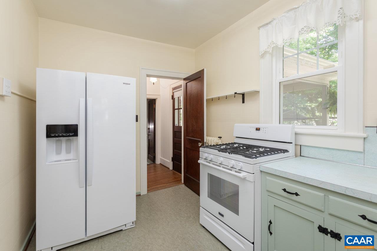 1104 N COALTER ST, STAUNTON, Virginia 24401, 4 Bedrooms Bedrooms, ,2 BathroomsBathrooms,Residential,For sale,1104 N COALTER ST,664076 MLS # 664076