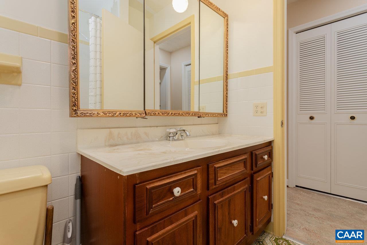 1104 N COALTER ST, STAUNTON, Virginia 24401, 4 Bedrooms Bedrooms, ,2 BathroomsBathrooms,Residential,For sale,1104 N COALTER ST,664076 MLS # 664076
