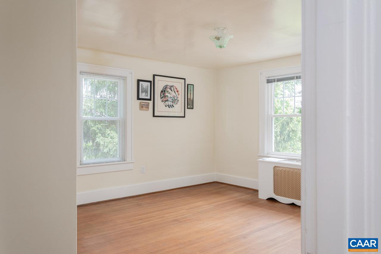 1104 N COALTER ST, STAUNTON, Virginia 24401, 4 Bedrooms Bedrooms, ,2 BathroomsBathrooms,Residential,For sale,1104 N COALTER ST,664076 MLS # 664076