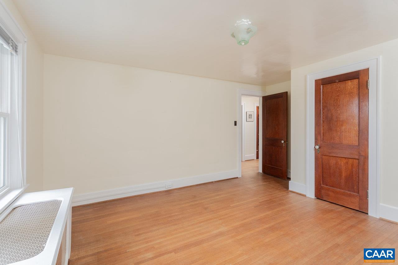 1104 N COALTER ST, STAUNTON, Virginia 24401, 4 Bedrooms Bedrooms, ,2 BathroomsBathrooms,Residential,For sale,1104 N COALTER ST,664076 MLS # 664076