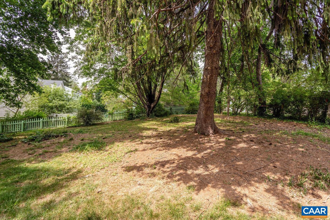 1104 N COALTER ST, STAUNTON, Virginia 24401, 4 Bedrooms Bedrooms, ,2 BathroomsBathrooms,Residential,For sale,1104 N COALTER ST,664076 MLS # 664076