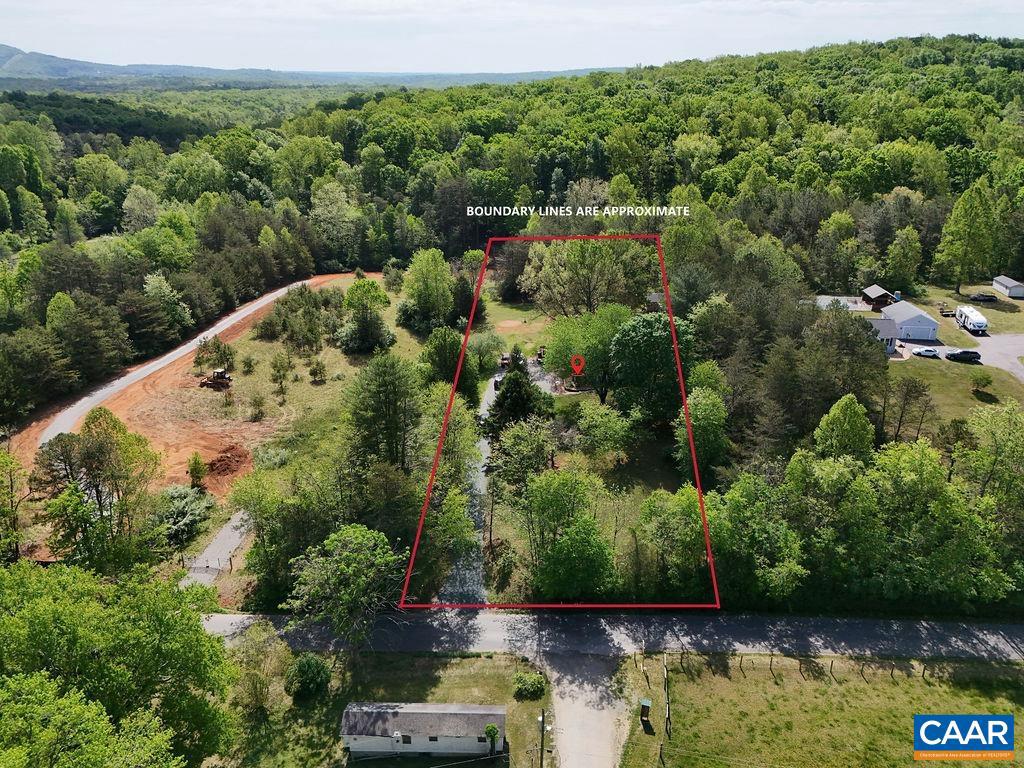 2865 OLD LYNCHBURG RD, NORTH GARDEN, Virginia 22959, 4 Bedrooms Bedrooms, ,2 BathroomsBathrooms,Residential,For sale,2865 OLD LYNCHBURG RD,664080 MLS # 664080
