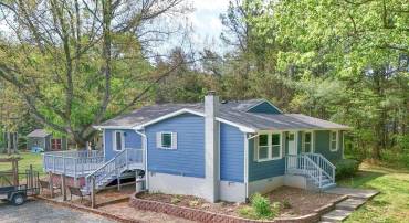 2865 OLD LYNCHBURG RD, NORTH GARDEN, Virginia 22959, 4 Bedrooms Bedrooms, ,2 BathroomsBathrooms,Residential,For sale,2865 OLD LYNCHBURG RD,664080 MLS # 664080
