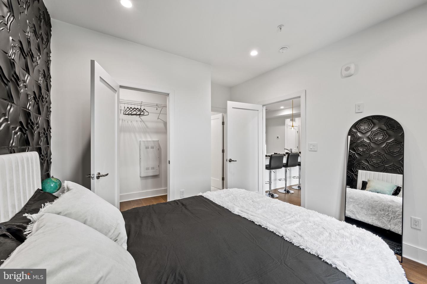 1002 RHODE ISLAND AVE NE #8, WASHINGTON, District Of Columbia 20018, 2 Bedrooms Bedrooms, ,2 BathroomsBathrooms,Residential,For sale,1002 RHODE ISLAND AVE NE #8,DCDC2197850 MLS # DCDC2197850