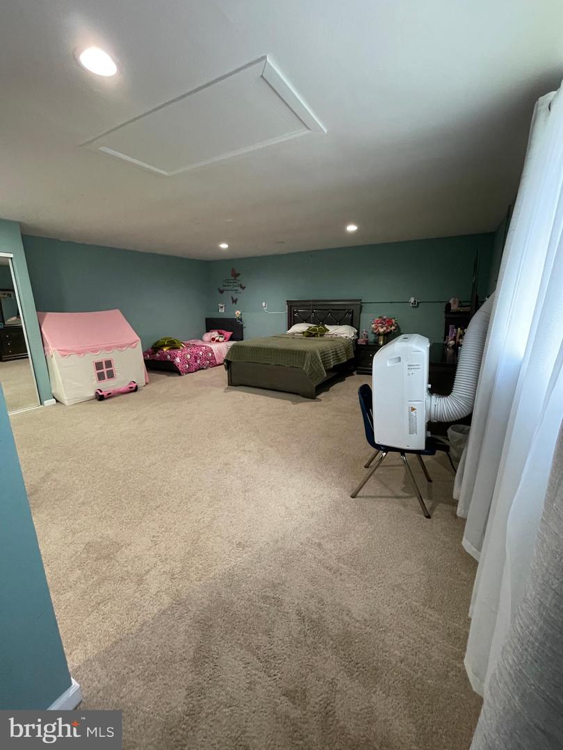 8807 DOUG DR, NOKESVILLE, Virginia 20181, 5 Bedrooms Bedrooms, ,3 BathroomsBathrooms,Residential,For sale,8807 DOUG DR,VAPW2093376 MLS # VAPW2093376