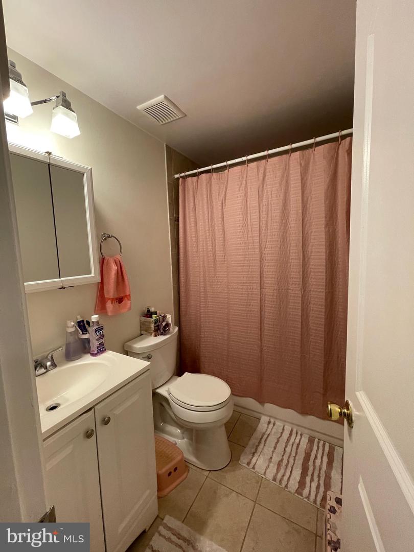 8807 DOUG DR, NOKESVILLE, Virginia 20181, 5 Bedrooms Bedrooms, ,3 BathroomsBathrooms,Residential,For sale,8807 DOUG DR,VAPW2093376 MLS # VAPW2093376