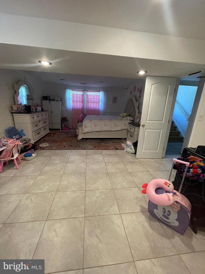 8807 DOUG DR, NOKESVILLE, Virginia 20181, 5 Bedrooms Bedrooms, ,3 BathroomsBathrooms,Residential,For sale,8807 DOUG DR,VAPW2093376 MLS # VAPW2093376