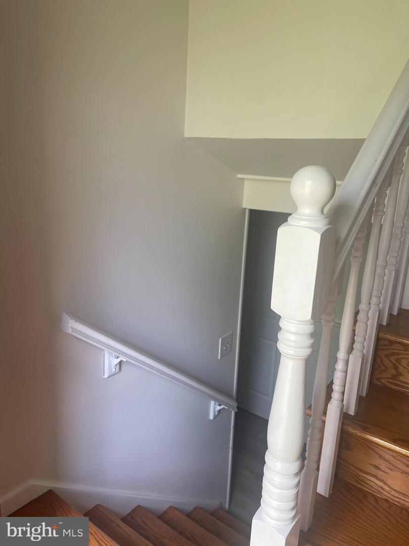 8807 DOUG DR, NOKESVILLE, Virginia 20181, 5 Bedrooms Bedrooms, ,3 BathroomsBathrooms,Residential,For sale,8807 DOUG DR,VAPW2093376 MLS # VAPW2093376