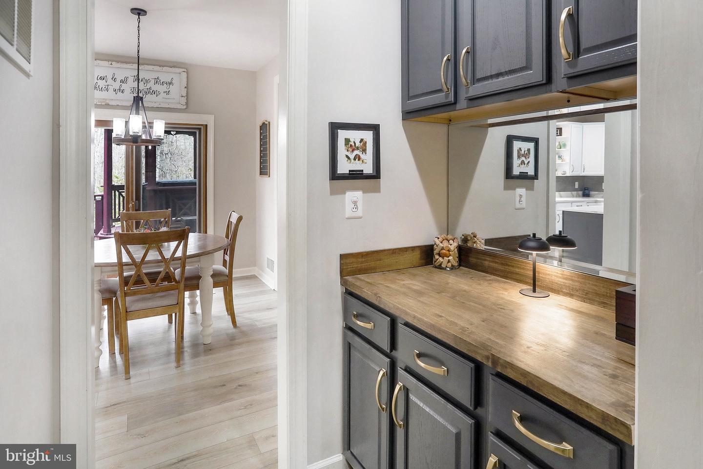 16108 GOSSUM CT, HAYMARKET, Virginia 20169, 5 Bedrooms Bedrooms, ,3 BathroomsBathrooms,Residential,For sale,16108 GOSSUM CT,VAPW2083494 MLS # VAPW2083494