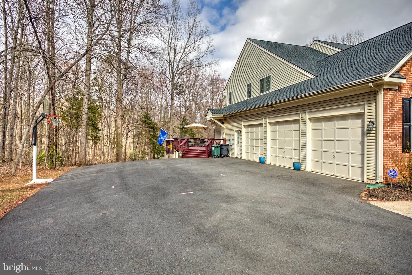16108 GOSSUM CT, HAYMARKET, Virginia 20169, 5 Bedrooms Bedrooms, ,3 BathroomsBathrooms,Residential,For sale,16108 GOSSUM CT,VAPW2083494 MLS # VAPW2083494