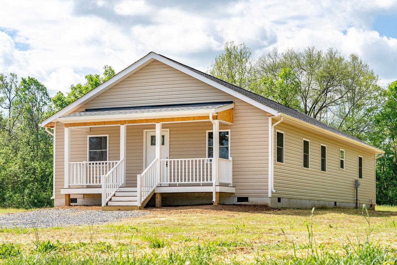 635 WIRT AVE, ELKTON, Virginia 22827, 4 Bedrooms Bedrooms, ,2 BathroomsBathrooms,Residential,635 WIRT AVE,661911 MLS # 661911