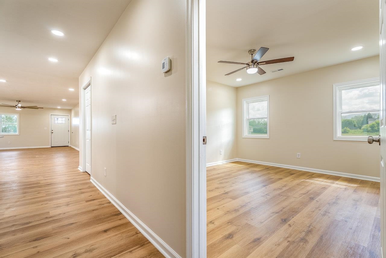 635 WIRT AVE, ELKTON, Virginia 22827, 4 Bedrooms Bedrooms, ,2 BathroomsBathrooms,Residential,635 WIRT AVE,661911 MLS # 661911