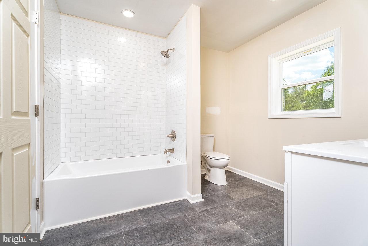635 WIRT AVENUE, ELKTON, Virginia 22827, 4 Bedrooms Bedrooms, ,2 BathroomsBathrooms,Residential,For sale,635 WIRT AVENUE,VARO2002056 MLS # VARO2002056