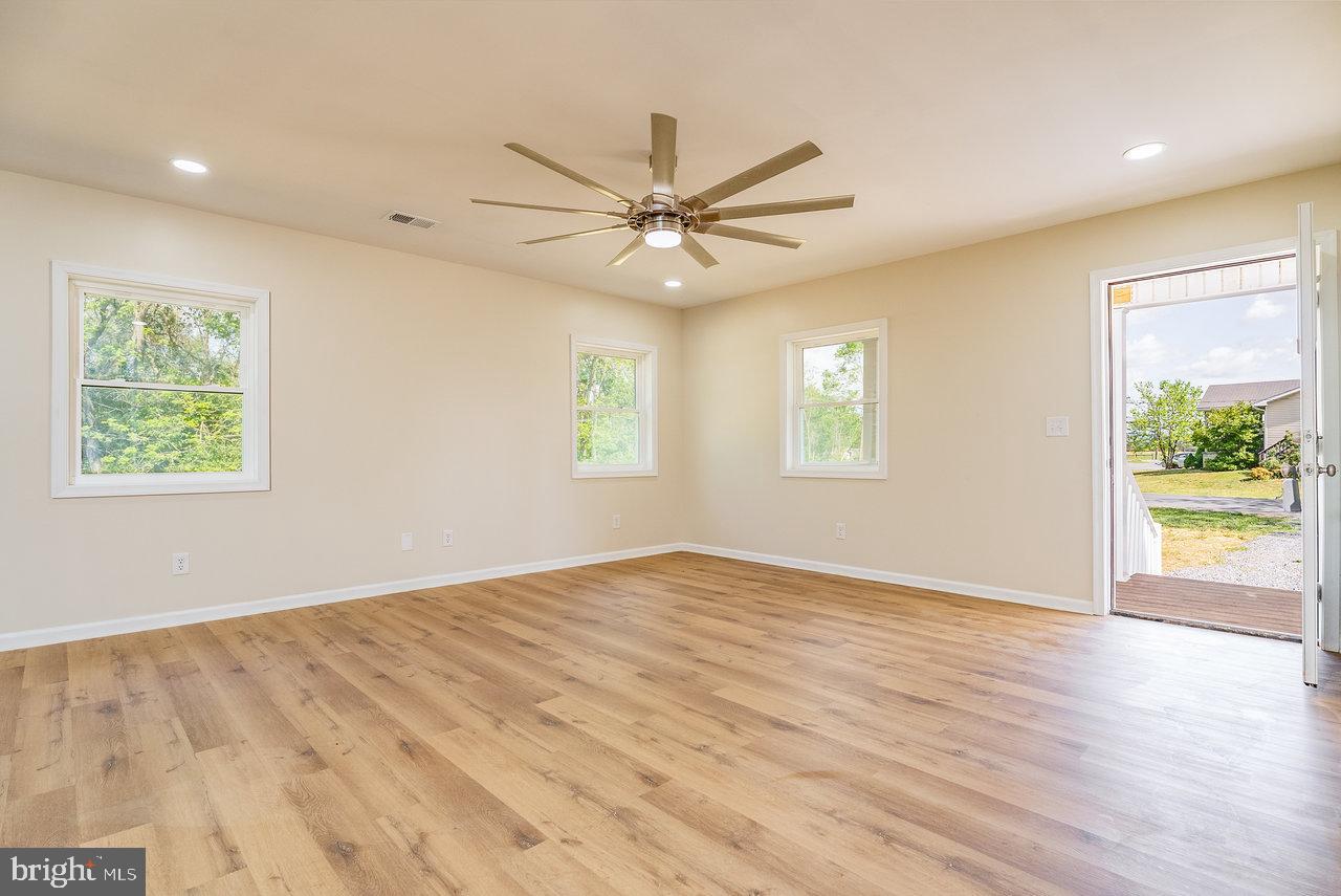 635 WIRT AVENUE, ELKTON, Virginia 22827, 4 Bedrooms Bedrooms, ,2 BathroomsBathrooms,Residential,For sale,635 WIRT AVENUE,VARO2002056 MLS # VARO2002056