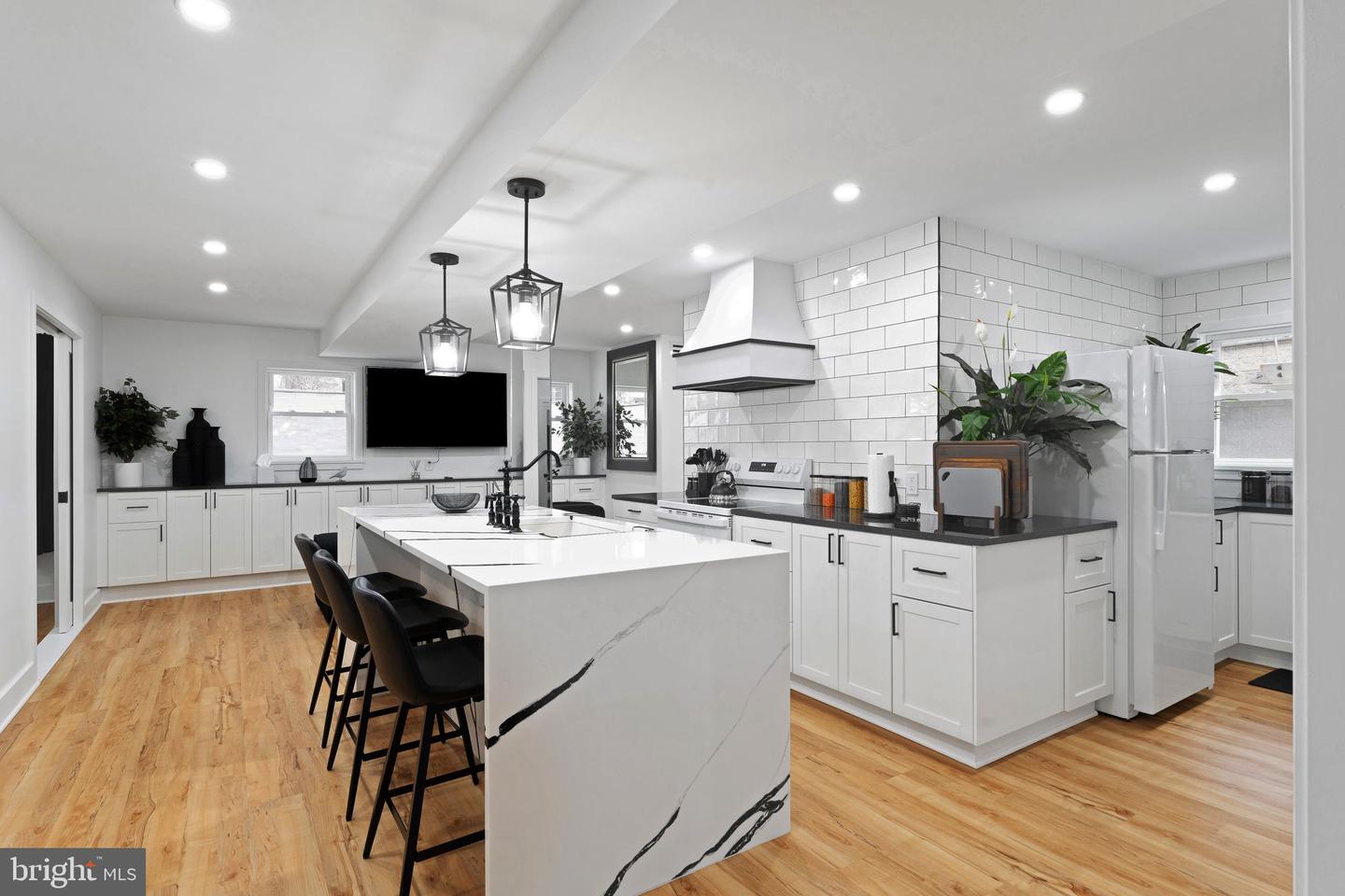 1700 VERBENA ST NW, WASHINGTON, District Of Columbia 20012, 5 Bedrooms Bedrooms, ,3 BathroomsBathrooms,Residential,For sale,1700 VERBENA ST NW,DCDC2189722 MLS # DCDC2189722