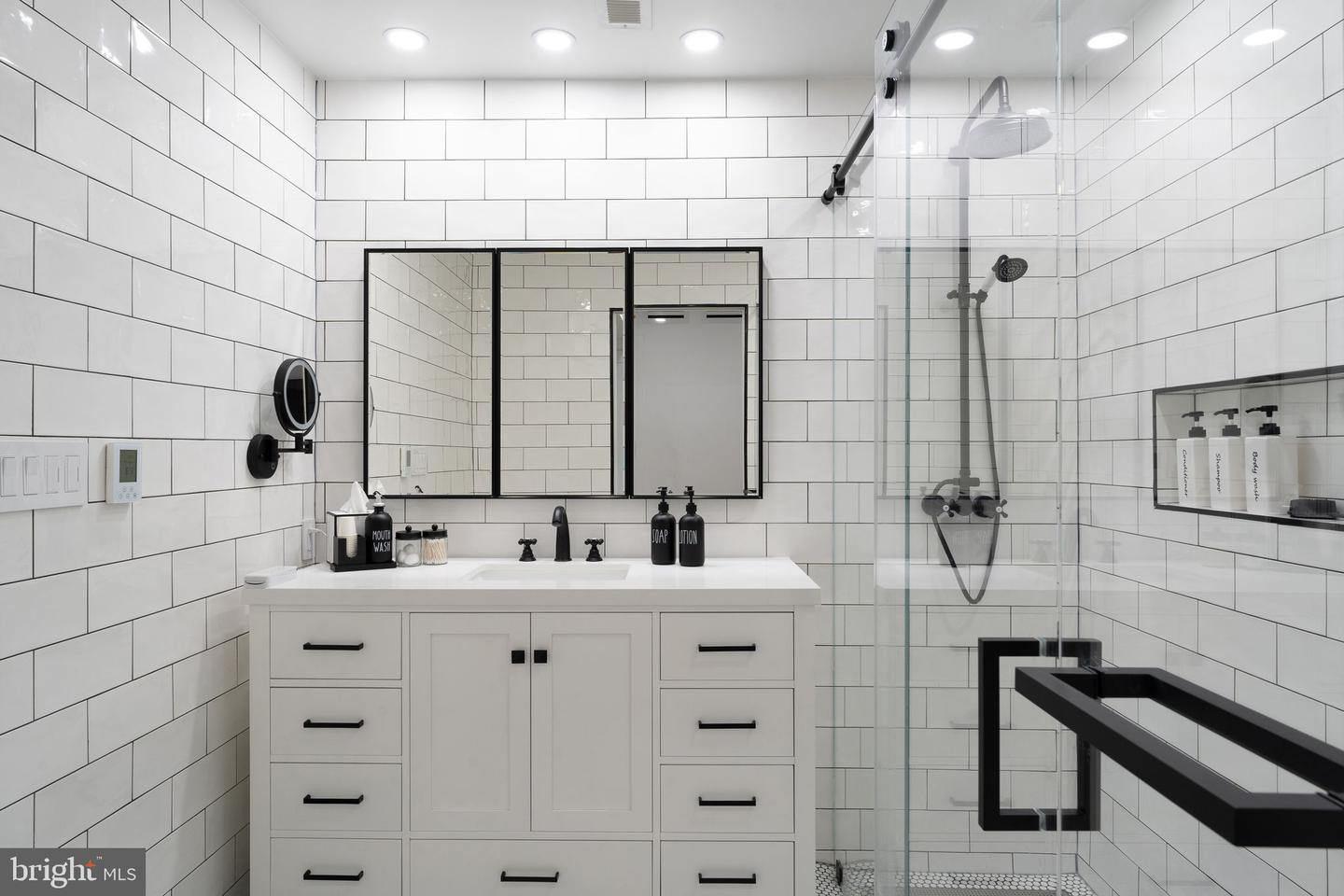 1700 VERBENA ST NW, WASHINGTON, District Of Columbia 20012, 5 Bedrooms Bedrooms, ,3 BathroomsBathrooms,Residential,For sale,1700 VERBENA ST NW,DCDC2189722 MLS # DCDC2189722