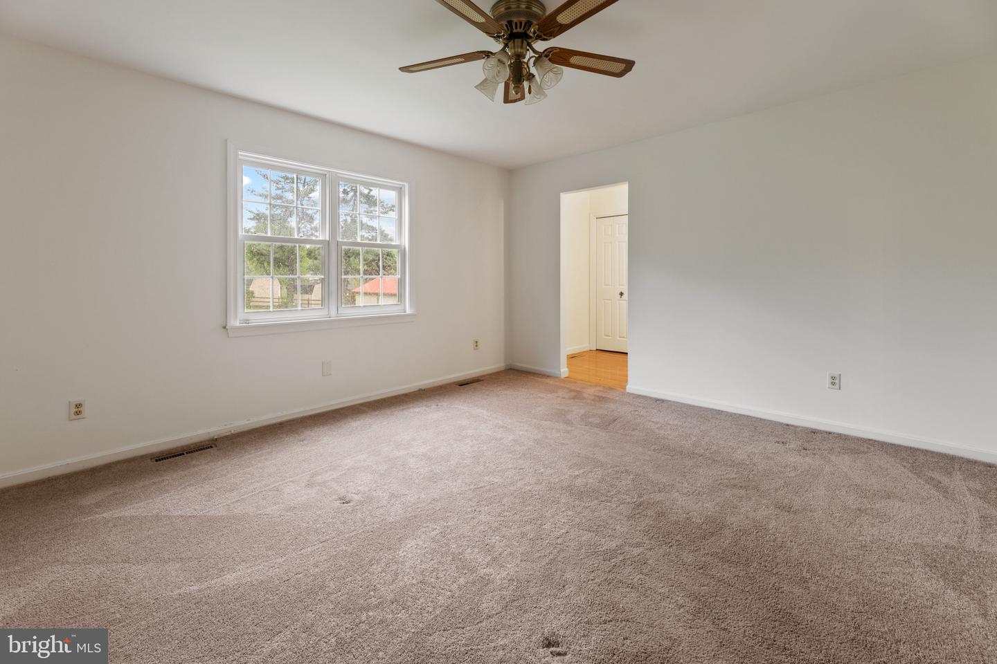 4000 LATHAM DR, HAYMARKET, Virginia 20169, 4 Bedrooms Bedrooms, ,3 BathroomsBathrooms,Residential,For sale,4000 LATHAM DR,VAPW2090460 MLS # VAPW2090460