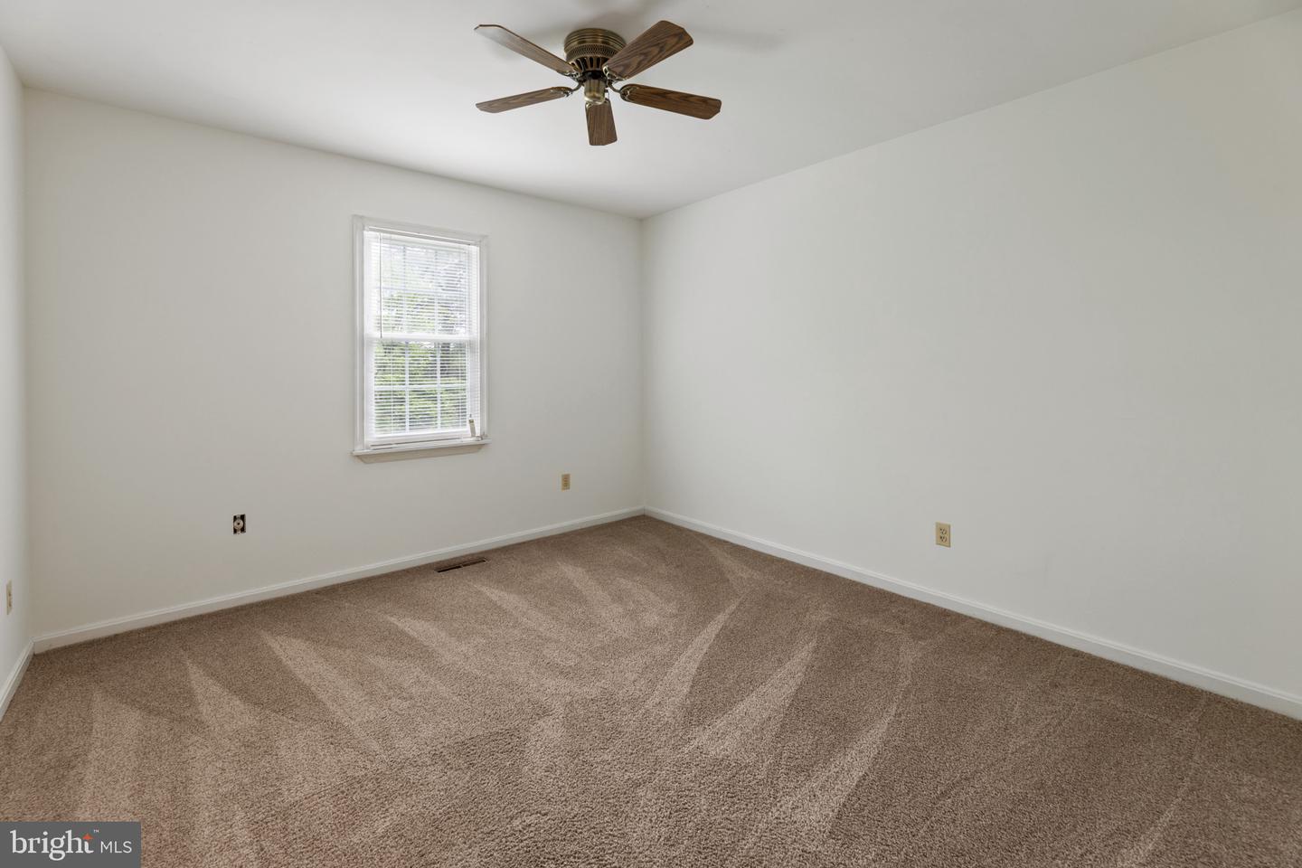 4000 LATHAM DR, HAYMARKET, Virginia 20169, 4 Bedrooms Bedrooms, ,3 BathroomsBathrooms,Residential,For sale,4000 LATHAM DR,VAPW2090460 MLS # VAPW2090460