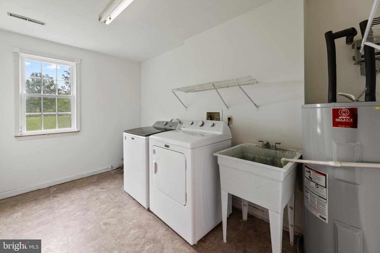 4000 LATHAM DR, HAYMARKET, Virginia 20169, 4 Bedrooms Bedrooms, ,3 BathroomsBathrooms,Residential,For sale,4000 LATHAM DR,VAPW2090460 MLS # VAPW2090460