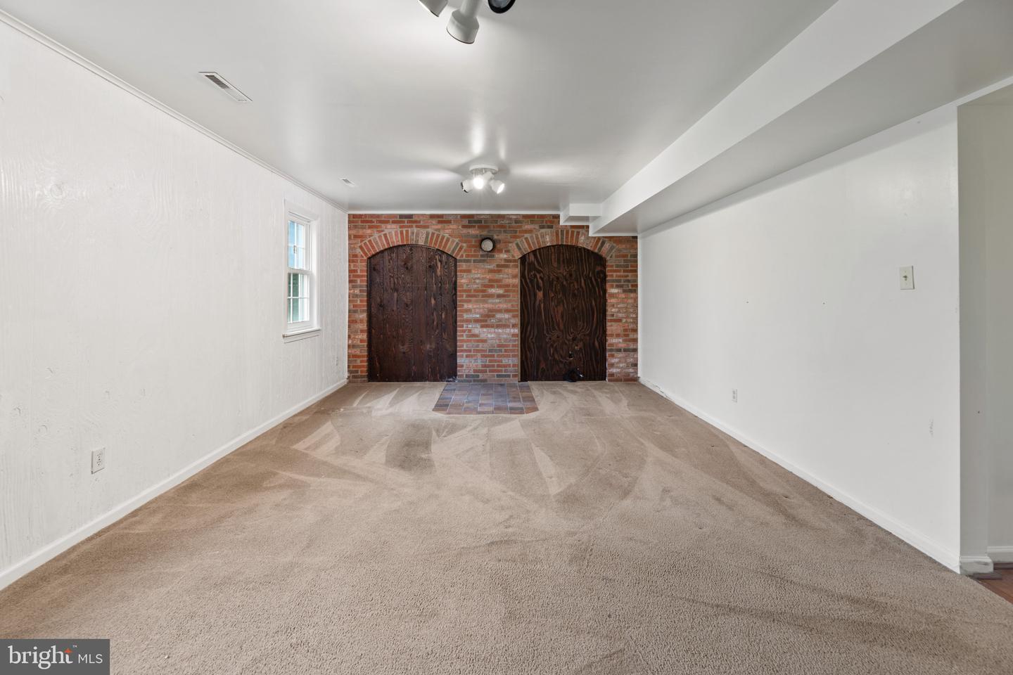 4000 LATHAM DR, HAYMARKET, Virginia 20169, 4 Bedrooms Bedrooms, ,3 BathroomsBathrooms,Residential,For sale,4000 LATHAM DR,VAPW2090460 MLS # VAPW2090460