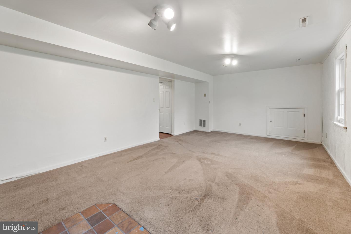4000 LATHAM DR, HAYMARKET, Virginia 20169, 4 Bedrooms Bedrooms, ,3 BathroomsBathrooms,Residential,For sale,4000 LATHAM DR,VAPW2090460 MLS # VAPW2090460