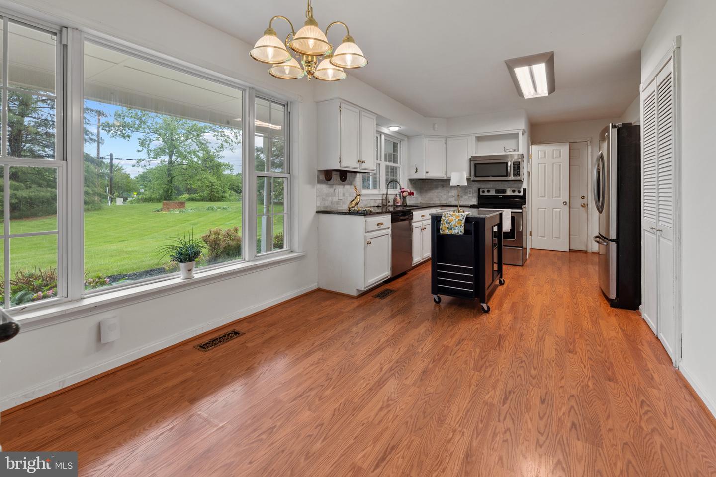 4000 LATHAM DR, HAYMARKET, Virginia 20169, 4 Bedrooms Bedrooms, ,3 BathroomsBathrooms,Residential,For sale,4000 LATHAM DR,VAPW2090460 MLS # VAPW2090460