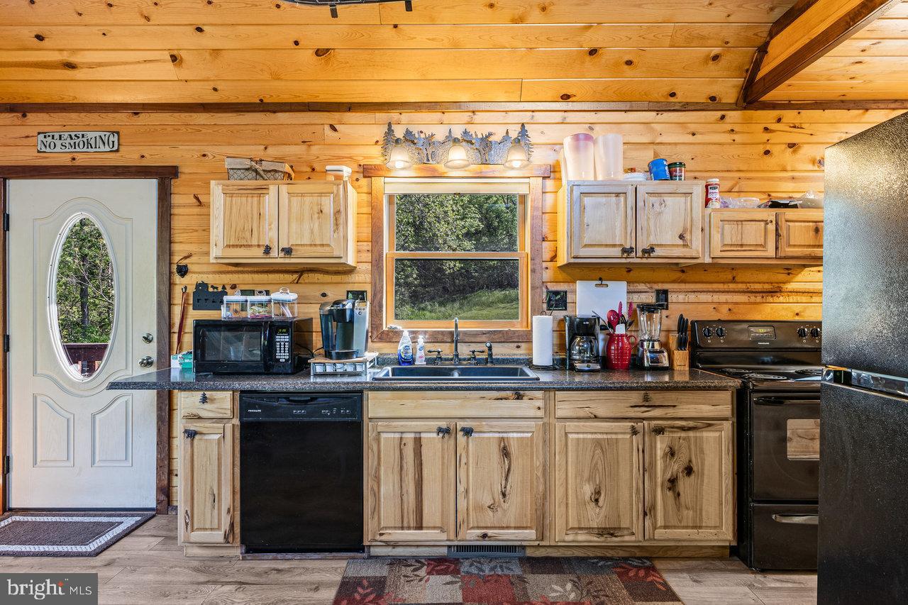 215 SIMS LN, LURAY, Virginia 22835, 2 Bedrooms Bedrooms, ,1 BathroomBathrooms,Residential,For sale,215 SIMS LN,VAPA2004720 MLS # VAPA2004720