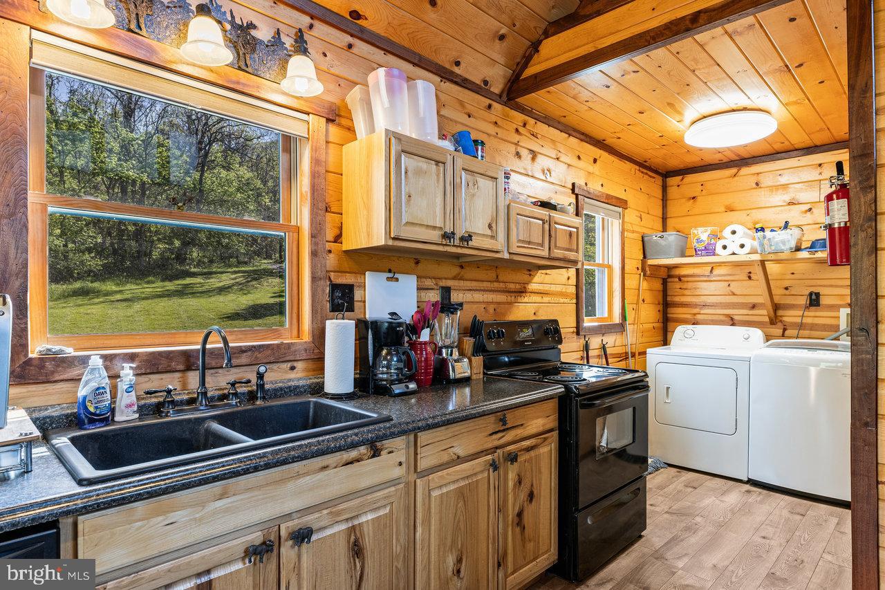 215 SIMS LN, LURAY, Virginia 22835, 2 Bedrooms Bedrooms, ,1 BathroomBathrooms,Residential,For sale,215 SIMS LN,VAPA2004720 MLS # VAPA2004720