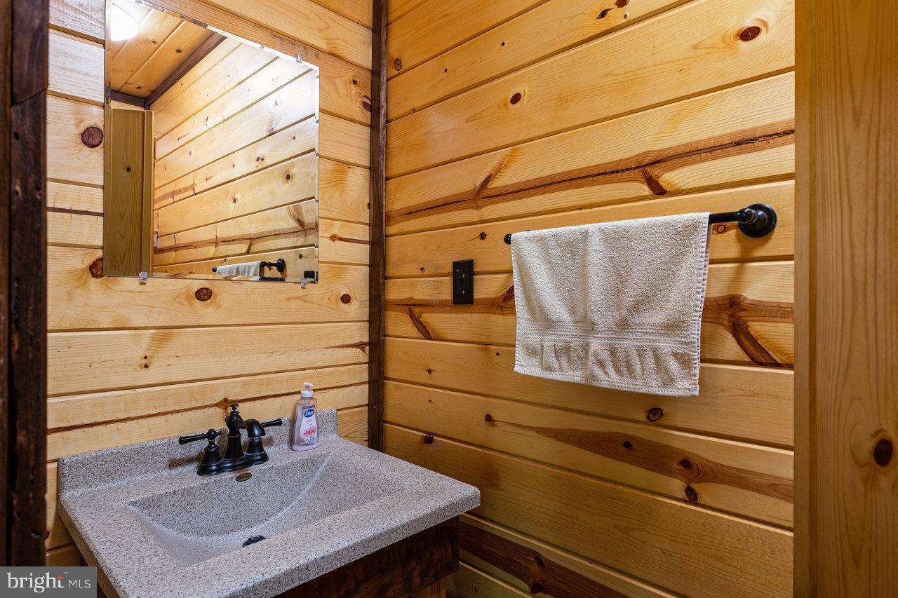 215 SIMS LN, LURAY, Virginia 22835, 2 Bedrooms Bedrooms, ,1 BathroomBathrooms,Residential,For sale,215 SIMS LN,VAPA2004720 MLS # VAPA2004720