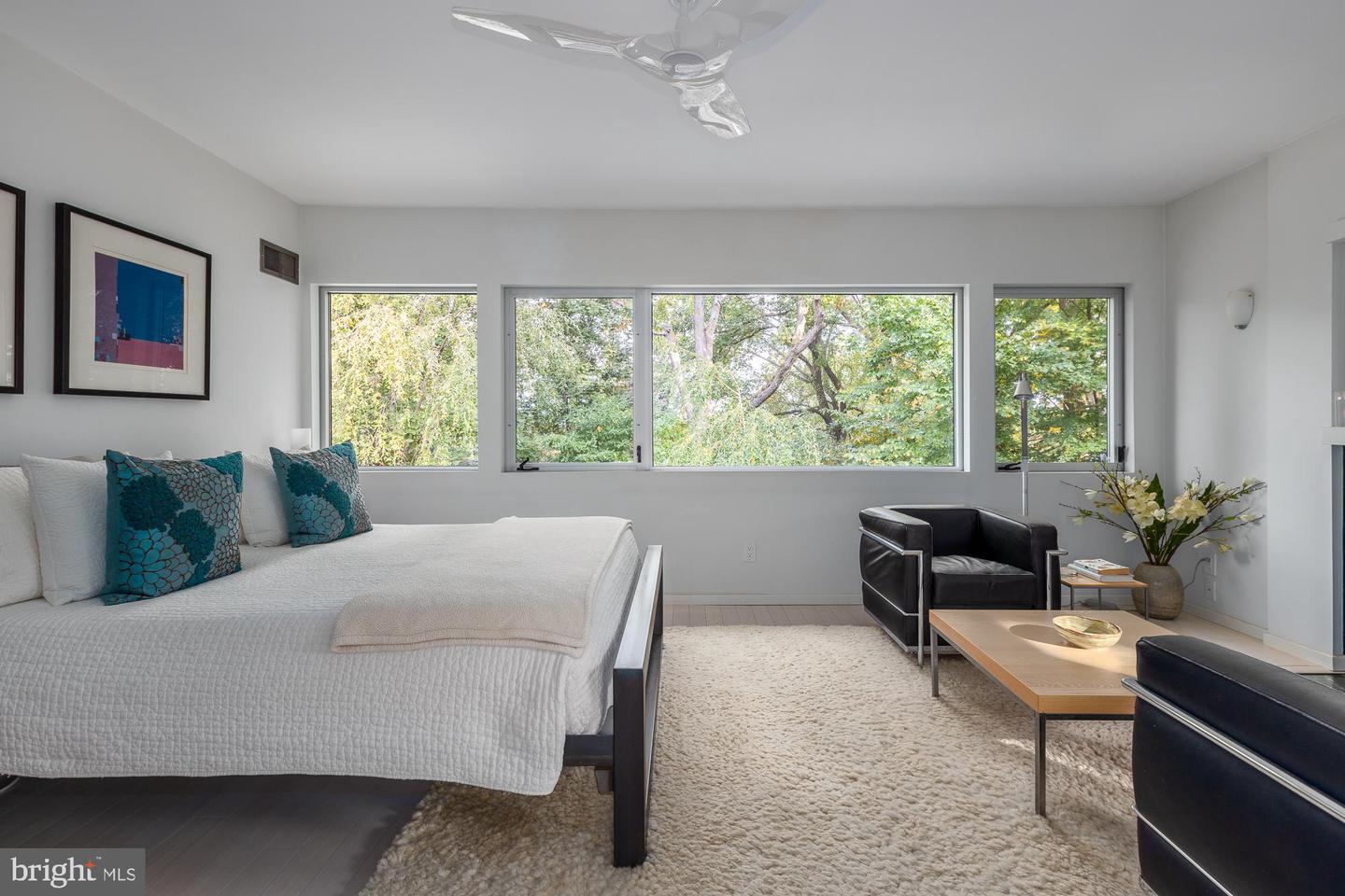 2533 N RIDGEVIEW RD, ARLINGTON, Virginia 22207, 6 Bedrooms Bedrooms, ,5 BathroomsBathrooms,Residential,For sale,2533 N RIDGEVIEW RD,VAAR2055852 MLS # VAAR2055852
