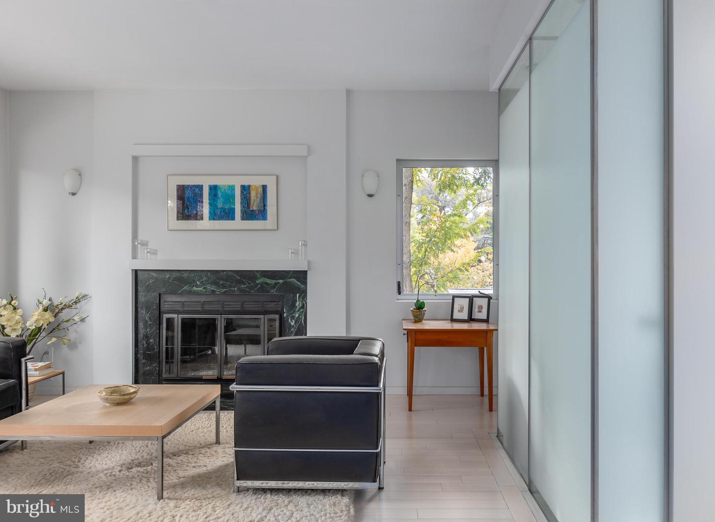 2533 N RIDGEVIEW RD, ARLINGTON, Virginia 22207, 6 Bedrooms Bedrooms, ,5 BathroomsBathrooms,Residential,For sale,2533 N RIDGEVIEW RD,VAAR2055852 MLS # VAAR2055852