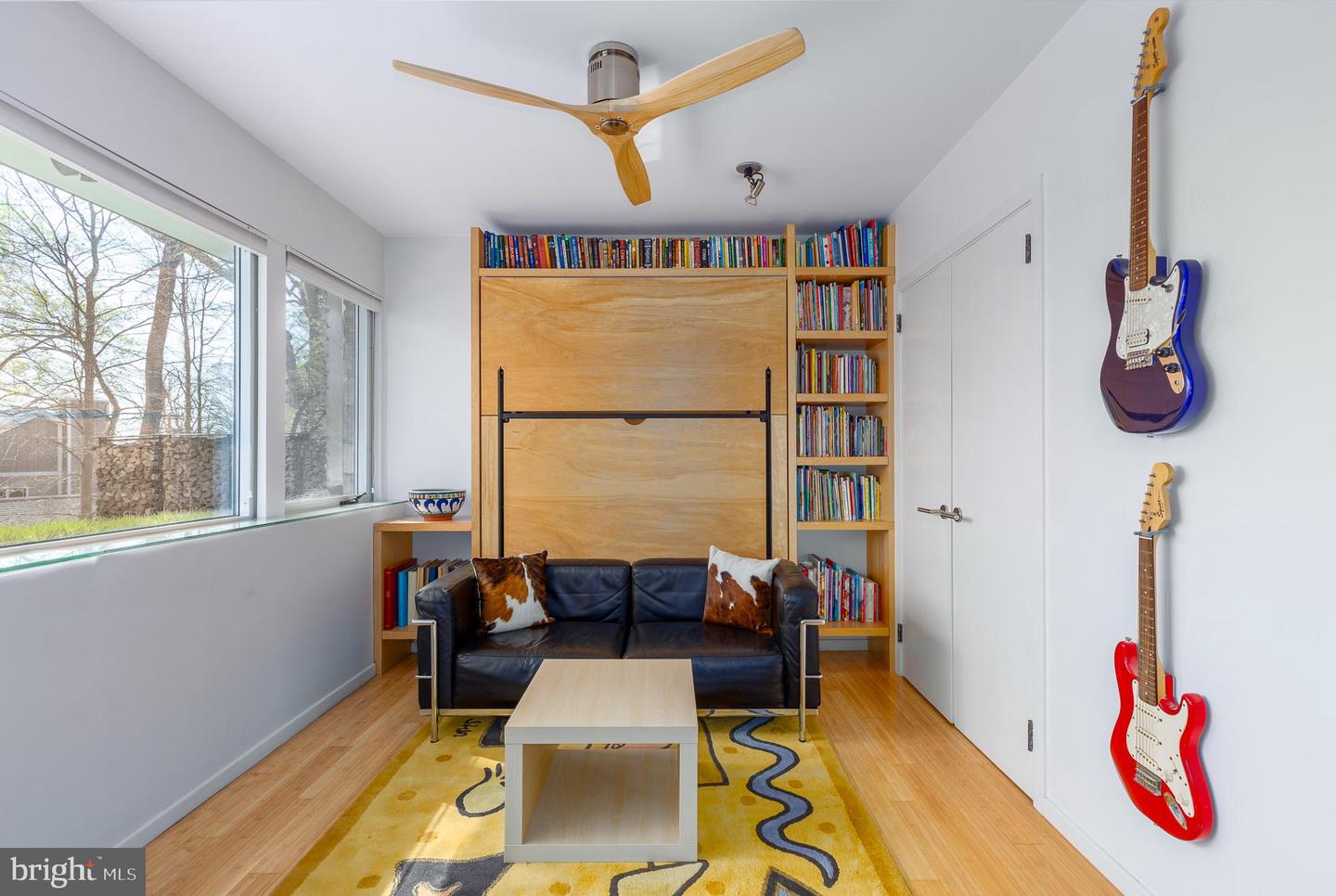 2533 N RIDGEVIEW RD, ARLINGTON, Virginia 22207, 6 Bedrooms Bedrooms, ,5 BathroomsBathrooms,Residential,For sale,2533 N RIDGEVIEW RD,VAAR2055852 MLS # VAAR2055852