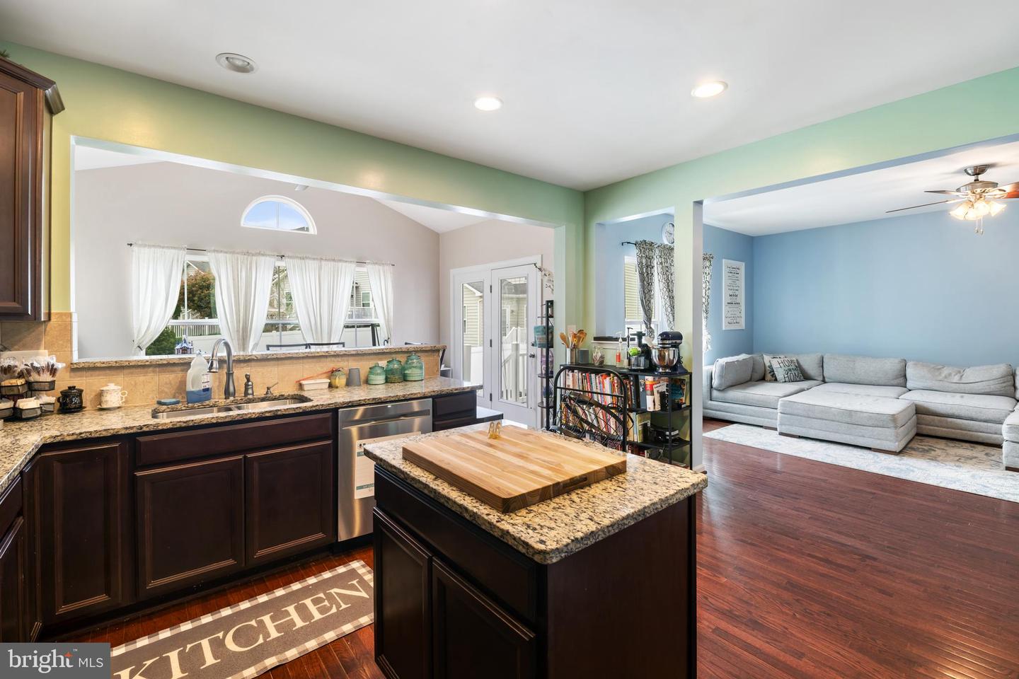 4476 SUNSET DR, CHARLOTTESVILLE, Virginia 22911, 4 Bedrooms Bedrooms, ,3 BathroomsBathrooms,Residential,For sale,4476 SUNSET DR,VAAB2000936 MLS # VAAB2000936
