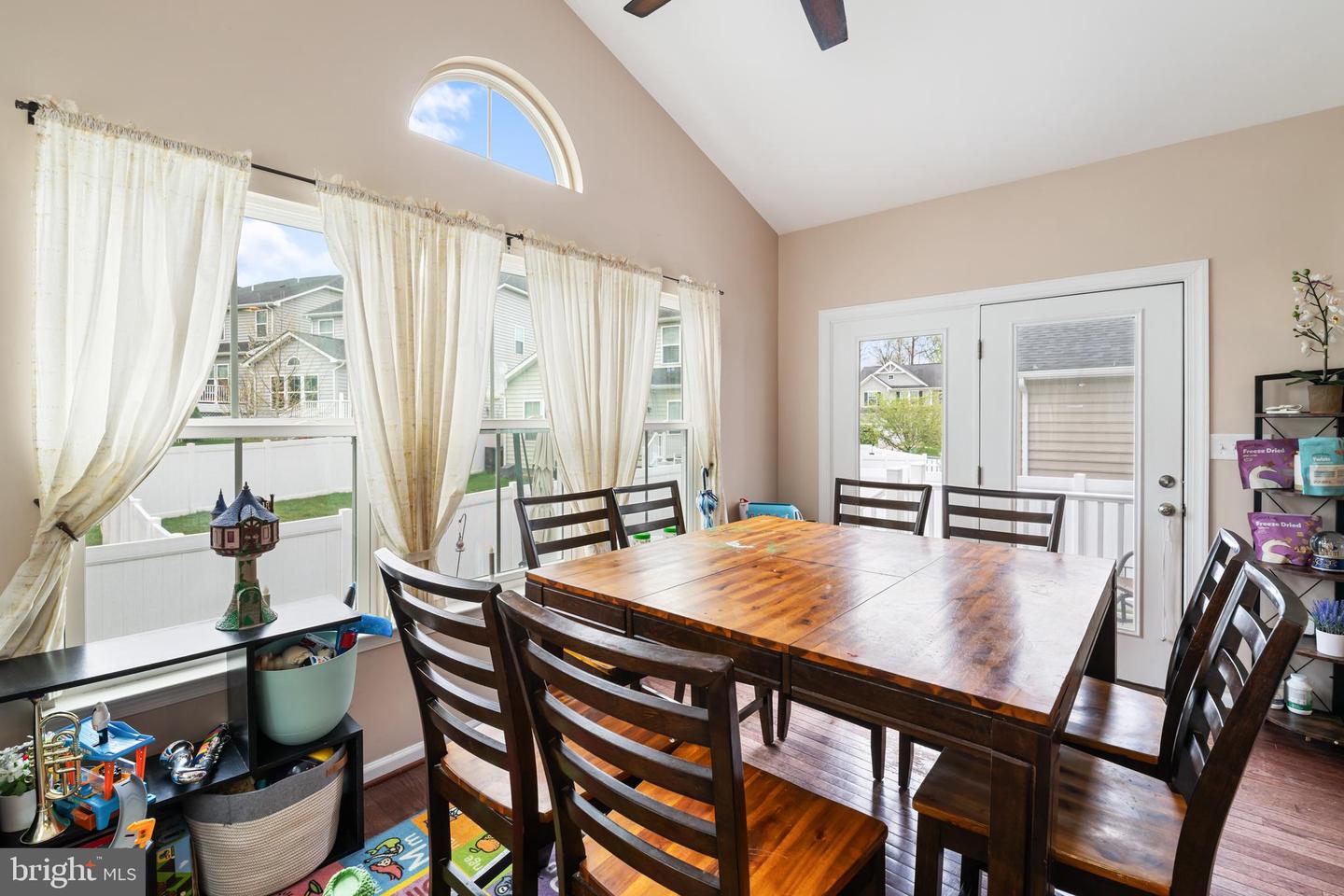 4476 SUNSET DR, CHARLOTTESVILLE, Virginia 22911, 4 Bedrooms Bedrooms, ,3 BathroomsBathrooms,Residential,For sale,4476 SUNSET DR,VAAB2000936 MLS # VAAB2000936