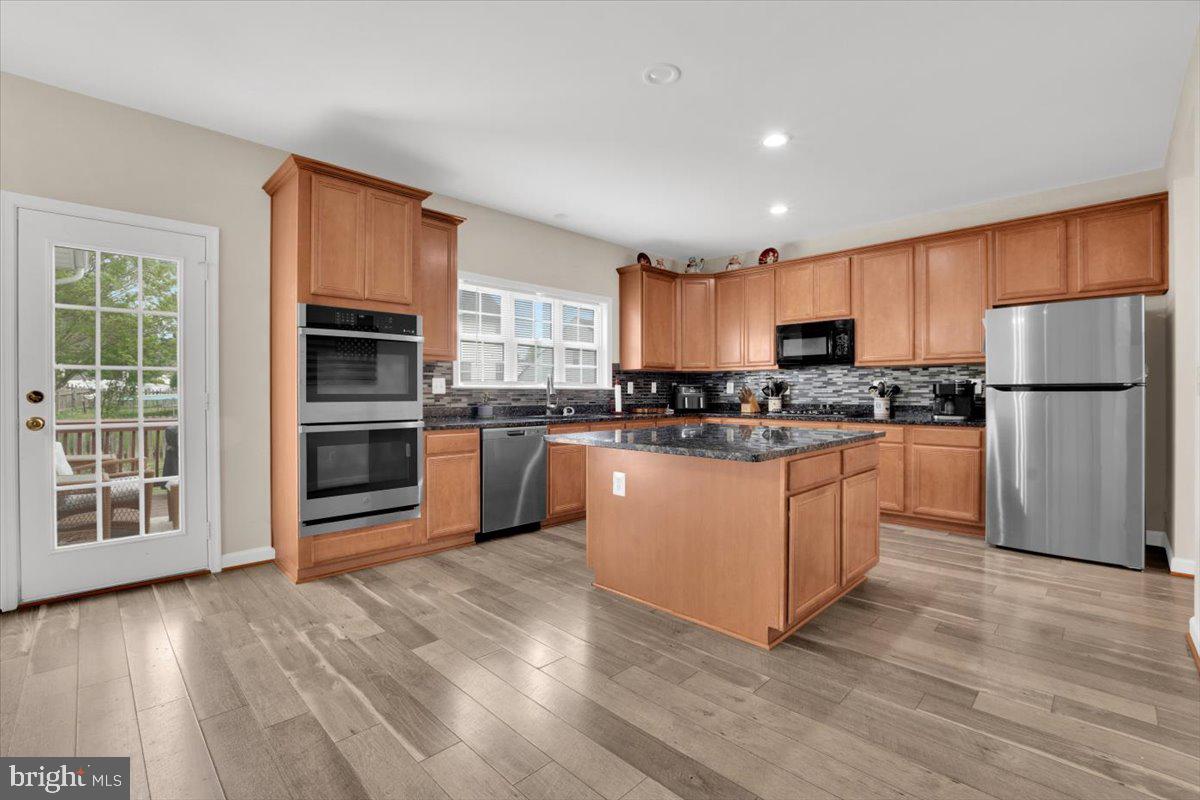 10407 ABERDEEN CT, FREDERICKSBURG, Virginia 22408, 5 Bedrooms Bedrooms, ,3 BathroomsBathrooms,Residential,For sale,10407 ABERDEEN CT,VASP2032218 MLS # VASP2032218