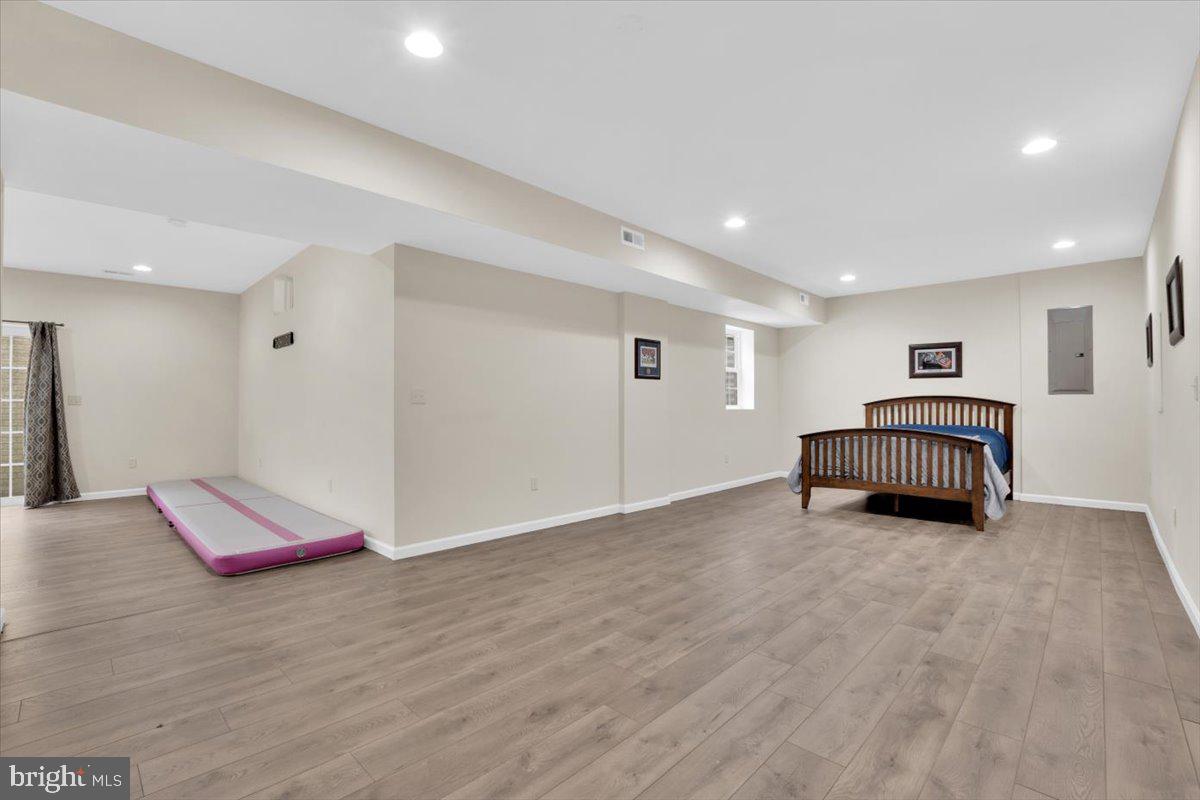 10407 ABERDEEN CT, FREDERICKSBURG, Virginia 22408, 5 Bedrooms Bedrooms, ,3 BathroomsBathrooms,Residential,For sale,10407 ABERDEEN CT,VASP2032218 MLS # VASP2032218