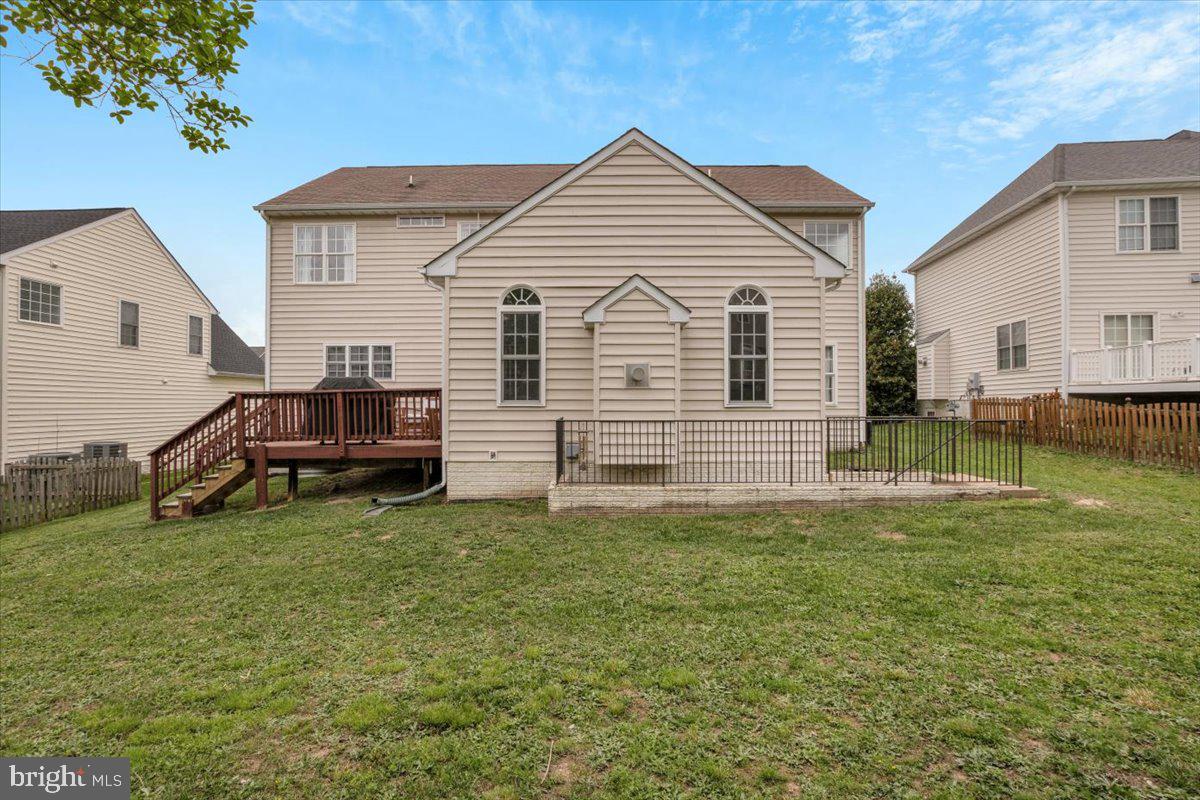10407 ABERDEEN CT, FREDERICKSBURG, Virginia 22408, 5 Bedrooms Bedrooms, ,3 BathroomsBathrooms,Residential,For sale,10407 ABERDEEN CT,VASP2032218 MLS # VASP2032218