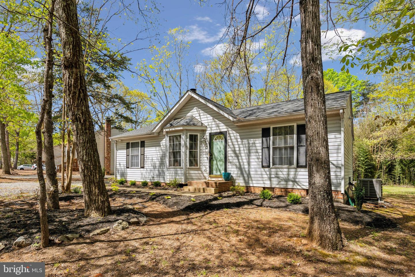 13506 FLANK MARCH LN, SPOTSYLVANIA, Virginia 22551, 3 Bedrooms Bedrooms, ,2 BathroomsBathrooms,Residential,For sale,13506 FLANK MARCH LN,VASP2032308 MLS # VASP2032308