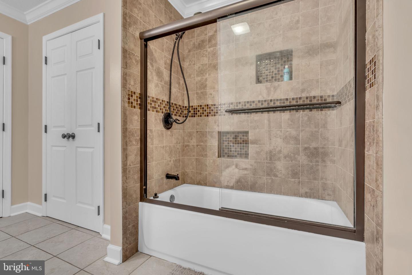 122 LUCY LONG CT, STEPHENS CITY, Virginia 22655, 4 Bedrooms Bedrooms, ,3 BathroomsBathrooms,Residential,For sale,122 LUCY LONG CT,VAFV2033510 MLS # VAFV2033510