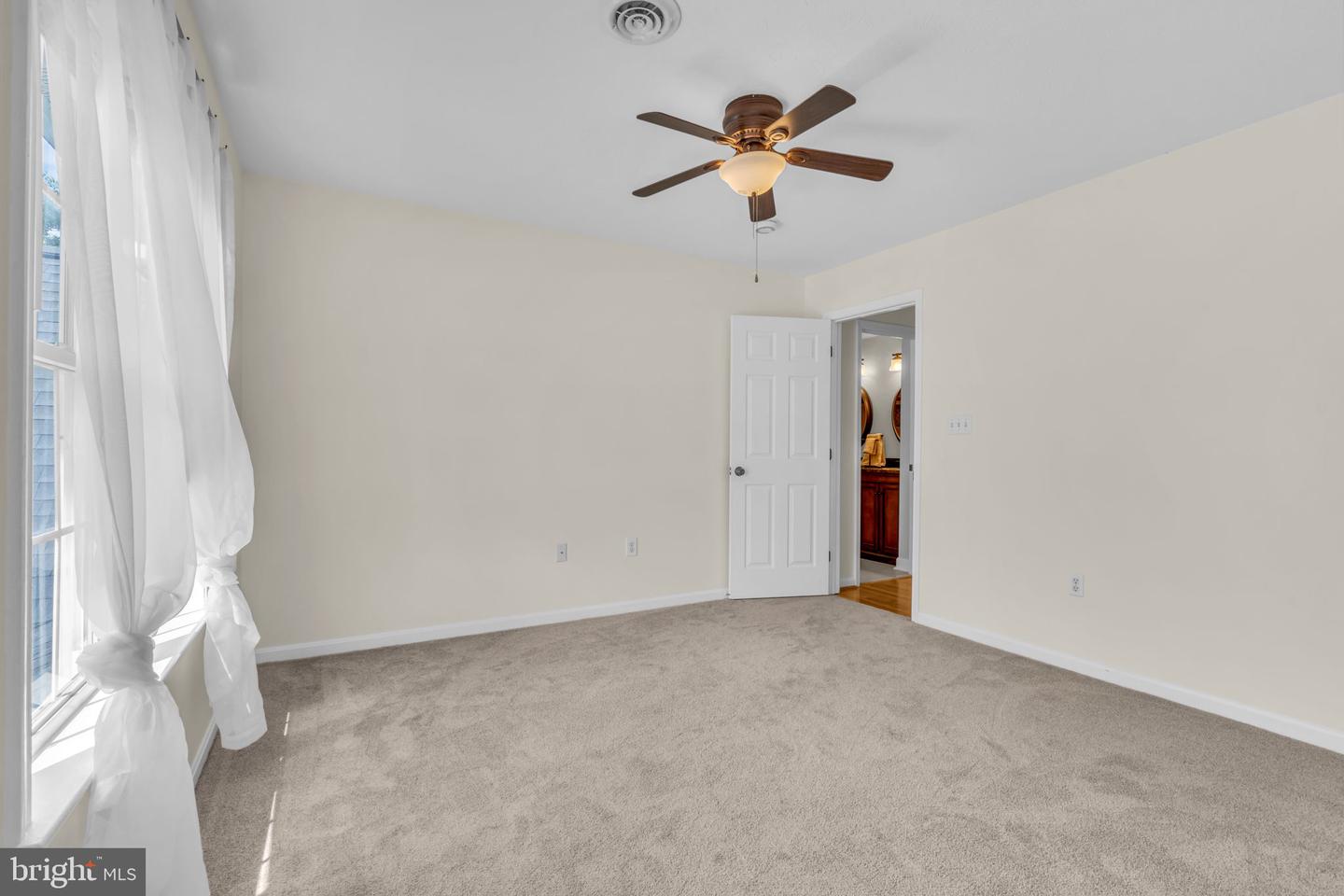 122 LUCY LONG CT, STEPHENS CITY, Virginia 22655, 4 Bedrooms Bedrooms, ,3 BathroomsBathrooms,Residential,For sale,122 LUCY LONG CT,VAFV2033510 MLS # VAFV2033510