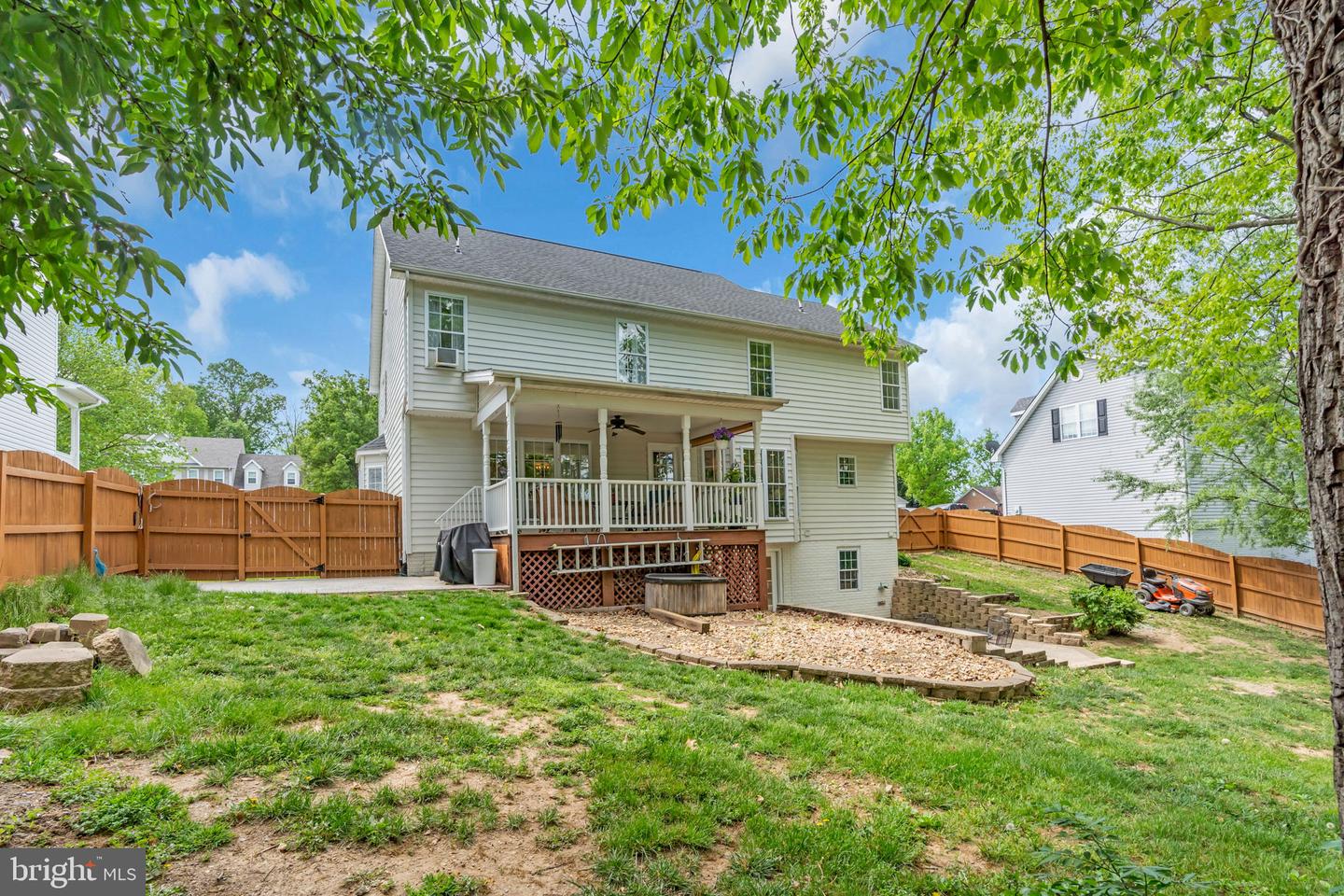 122 LUCY LONG CT, STEPHENS CITY, Virginia 22655, 4 Bedrooms Bedrooms, ,3 BathroomsBathrooms,Residential,For sale,122 LUCY LONG CT,VAFV2033510 MLS # VAFV2033510