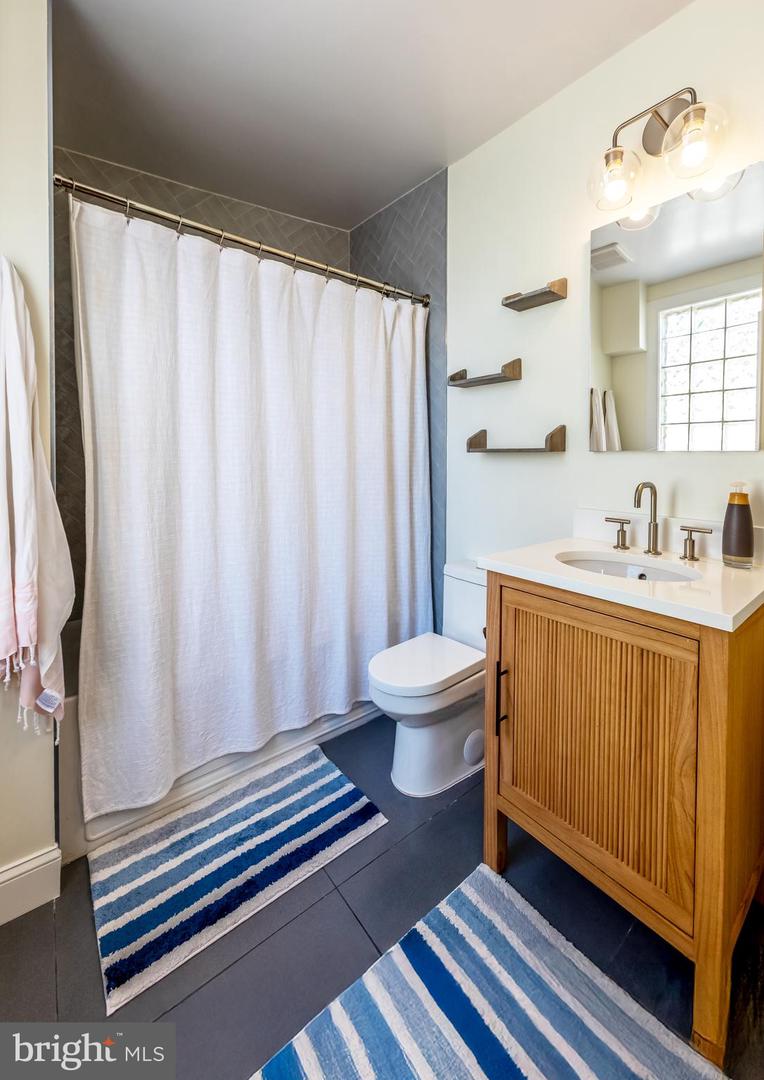 32 T ST NE, WASHINGTON, District Of Columbia 20002, 3 Bedrooms Bedrooms, ,2 BathroomsBathrooms,Residential,For sale,32 T ST NE,DCDC2196416 MLS # DCDC2196416