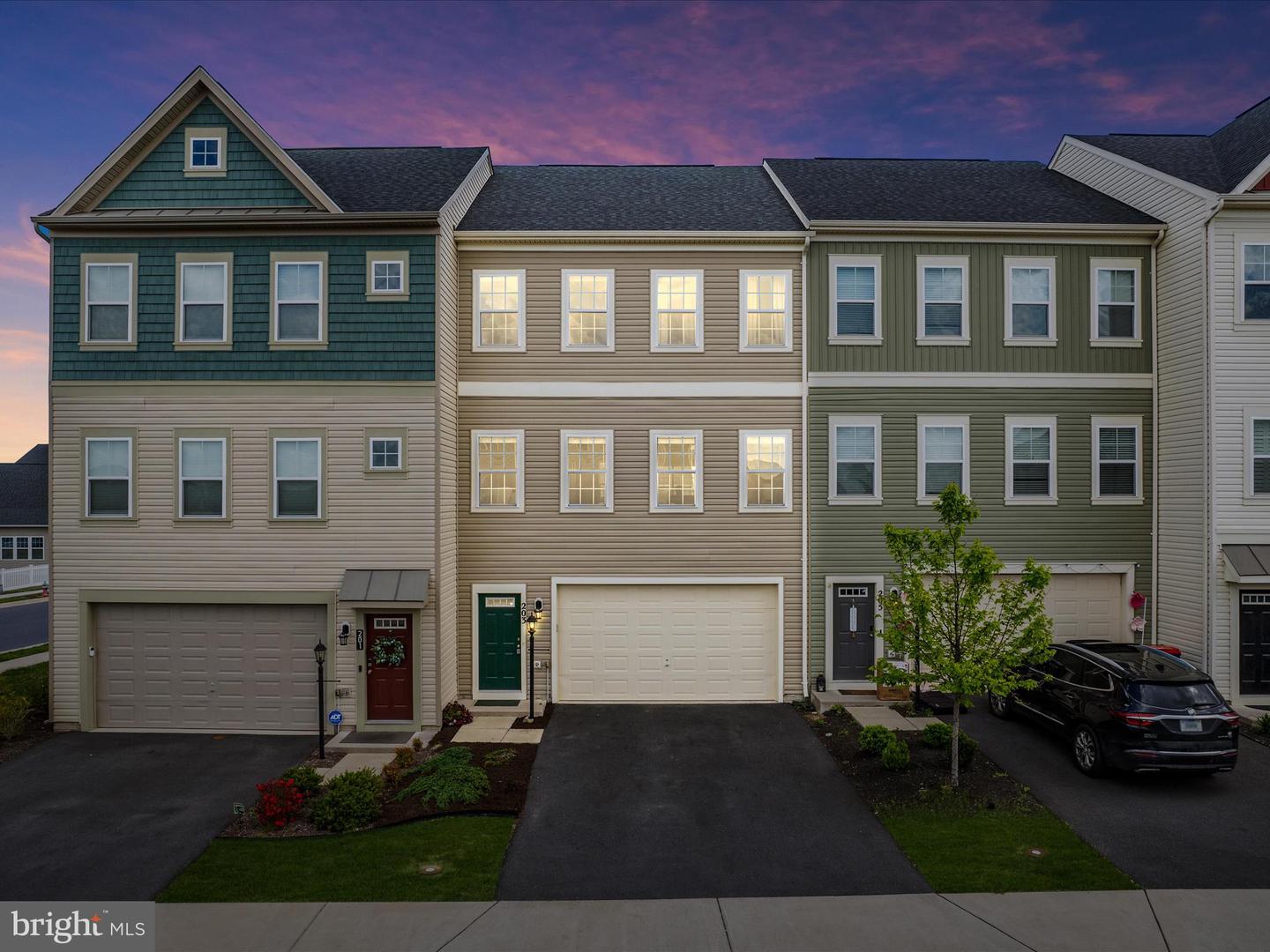 203 STARRY WAY DR, STEPHENSON, Virginia 22656, 3 Bedrooms Bedrooms, ,2 BathroomsBathrooms,Residential,For sale,203 STARRY WAY DR,VAFV2033568 MLS # VAFV2033568