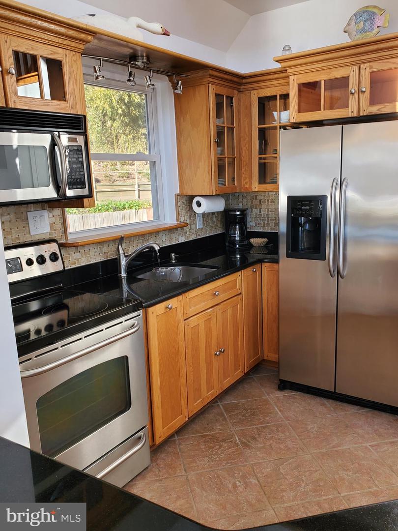 16254 NEABSCO BEACH WAY, WOODBRIDGE, Virginia 22191, 2 Bedrooms Bedrooms, 2 Rooms Rooms,1 BathroomBathrooms,Residential,For sale,16254 NEABSCO BEACH WAY,VAPW2092680 MLS # VAPW2092680