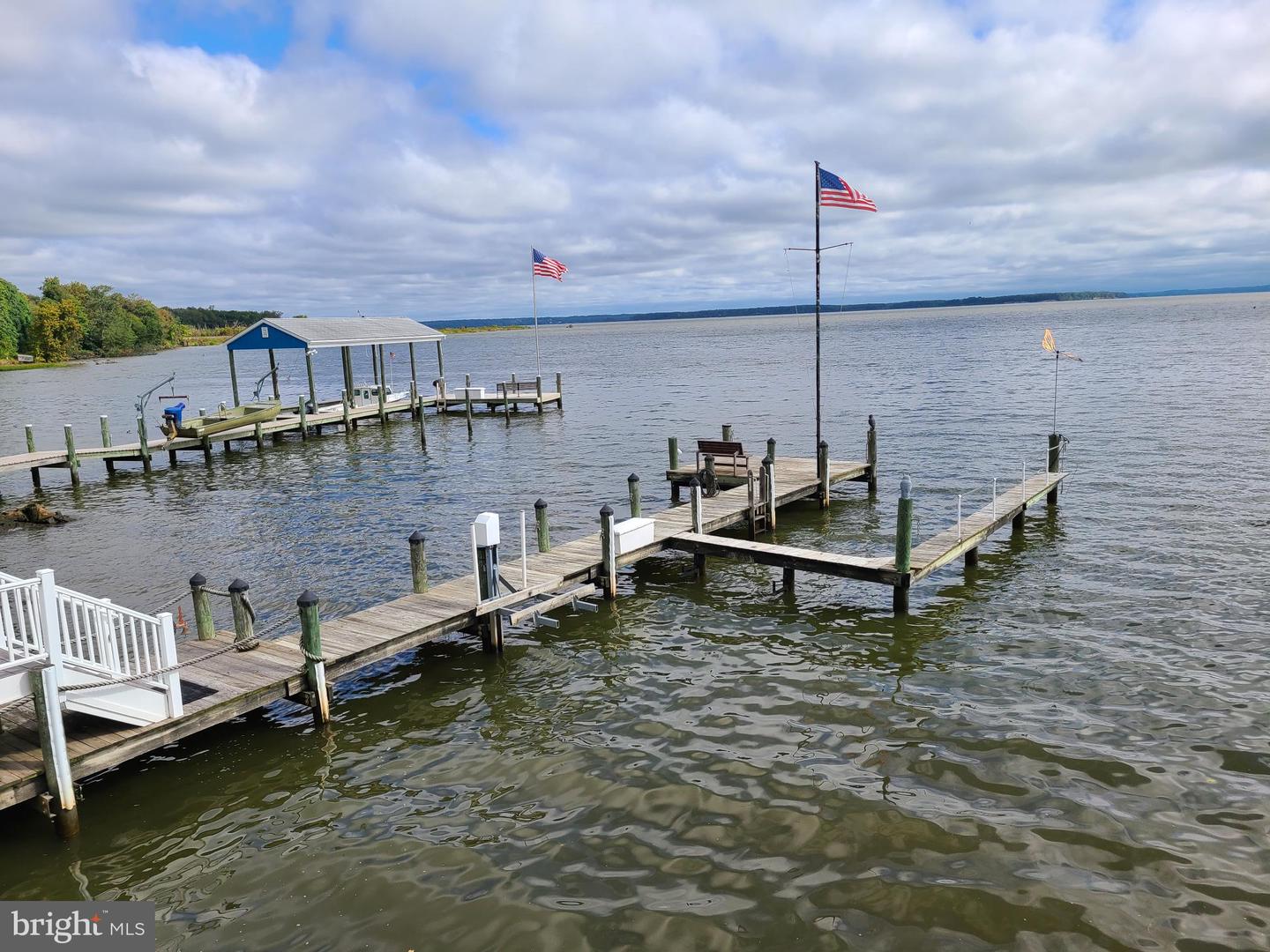 16254 NEABSCO BEACH WAY, WOODBRIDGE, Virginia 22191, 2 Bedrooms Bedrooms, 2 Rooms Rooms,1 BathroomBathrooms,Residential,For sale,16254 NEABSCO BEACH WAY,VAPW2092680 MLS # VAPW2092680