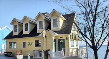 16254 NEABSCO BEACH WAY, WOODBRIDGE, Virginia 22191, 2 Bedrooms Bedrooms, 2 Rooms Rooms,1 BathroomBathrooms,Residential,For sale,16254 NEABSCO BEACH WAY,VAPW2092680 MLS # VAPW2092680