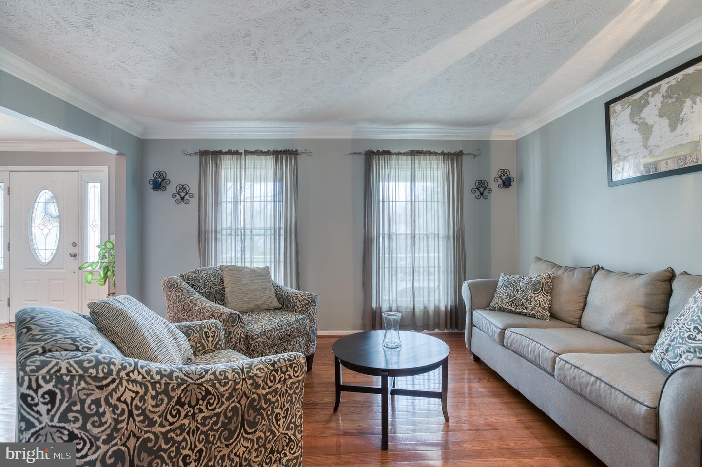 4850 WOODIE CT, WOODBRIDGE, Virginia 22193, 4 Bedrooms Bedrooms, ,2 BathroomsBathrooms,Residential,For sale,4850 WOODIE CT,VAPW2092746 MLS # VAPW2092746