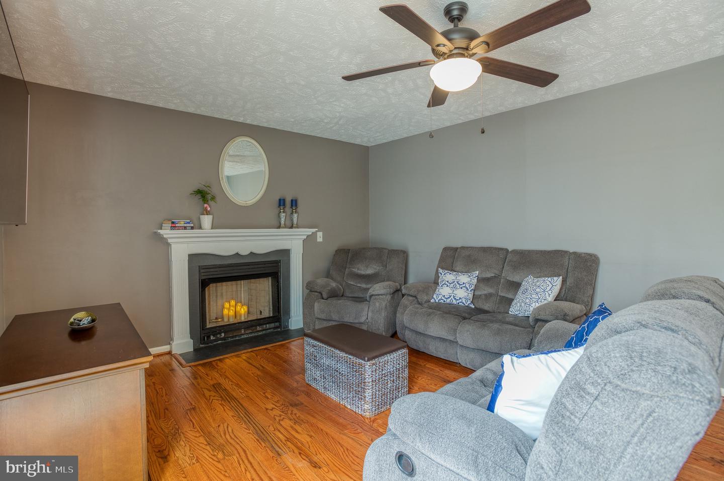 4850 WOODIE CT, WOODBRIDGE, Virginia 22193, 4 Bedrooms Bedrooms, ,2 BathroomsBathrooms,Residential,For sale,4850 WOODIE CT,VAPW2092746 MLS # VAPW2092746
